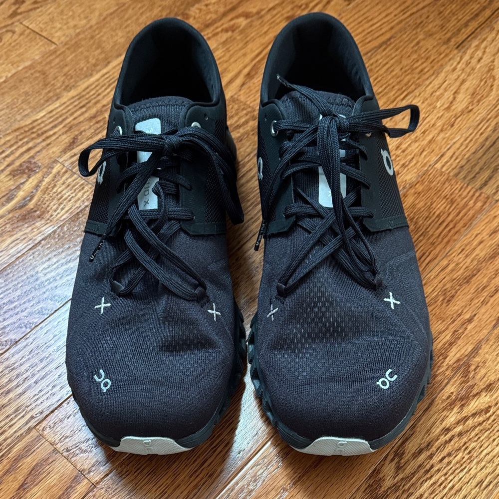 On Running Men's Black and White Athletic Shoes